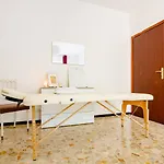 Quiet And Private Room In Milan